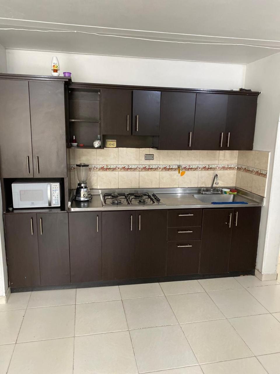 E2 Comodo Y Amplio Apartamento En Laureles Estadio 120 Mts2 Medellín Eksteriør bilde