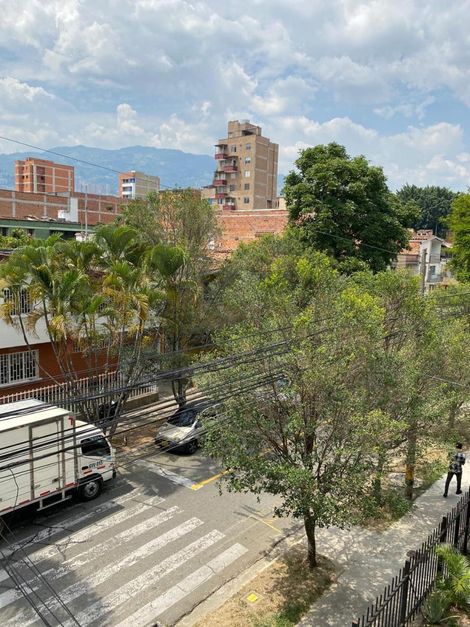 E2 Comodo Y Amplio Apartamento En Laureles Estadio 120 Mts2 Medellín Eksteriør bilde